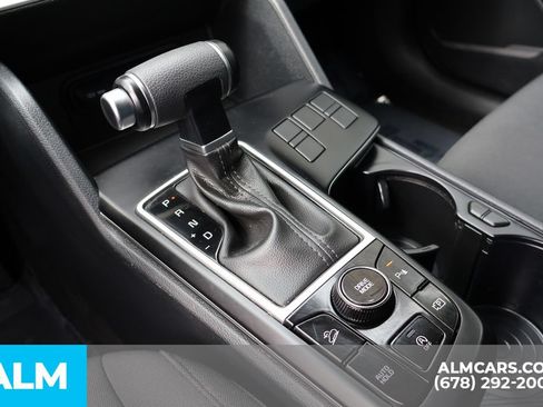Used 2025 Kia Sportage LX FWD image 31