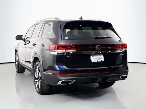 Used 2024 Volkswagen Atlas SEL AWD/4WD image 5