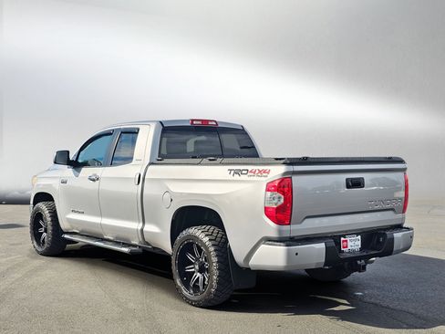 Used 2016 Toyota Tundra Limited w/ Limited Premium Package AWD/4WD image 3