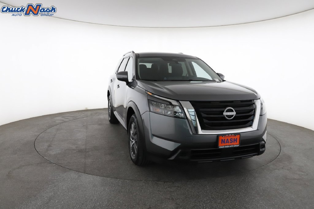 Used 2025 Nissan Pathfinder SV AWD/4WD image 3