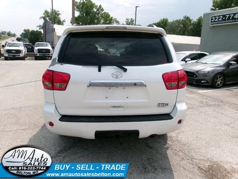 Used 2014 Toyota Sequoia Platinum RWD image 4