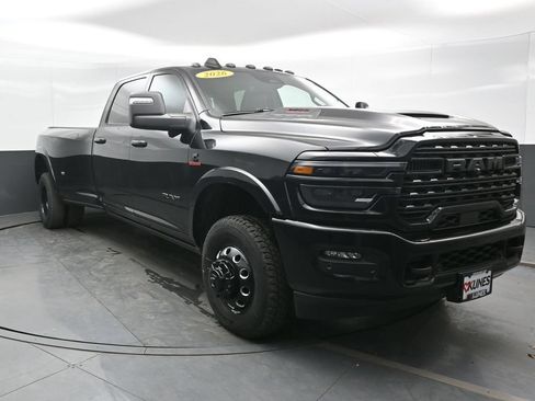 New 2026 RAM 3500 Limited AWD/4WD image 8