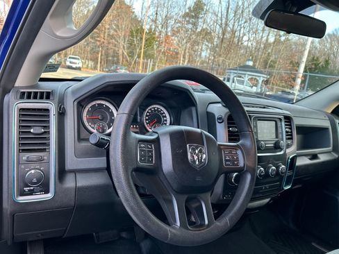 Used 2017 RAM 1500 Express image 14