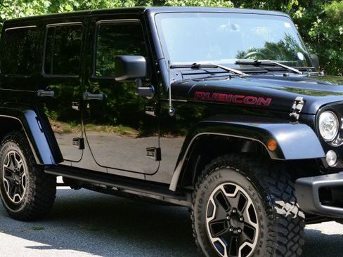 Used 2017 Jeep Wrangler Unlimited Rubicon AWD/4WD image 46
