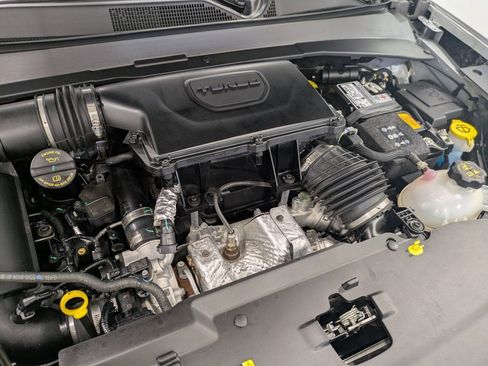 Used 2024 Jeep Compass Limited image 30