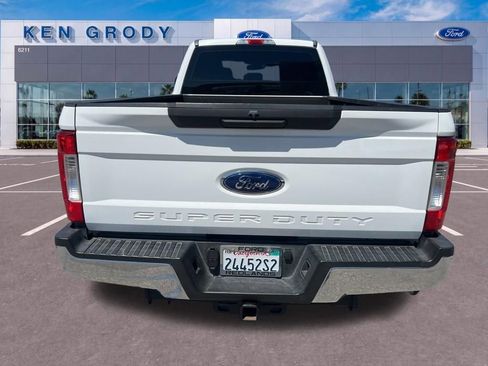Used 2019 Ford F250 XL w/ Power Equipment Group RWD image 9