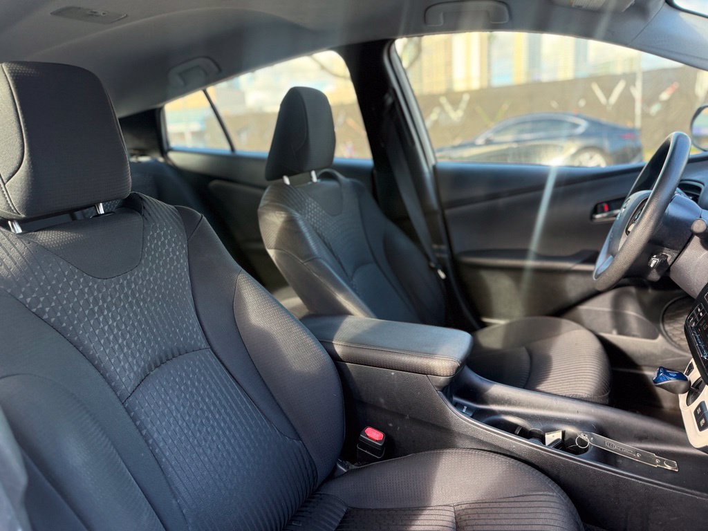 Used 2016 Toyota Prius Two FWD image 13