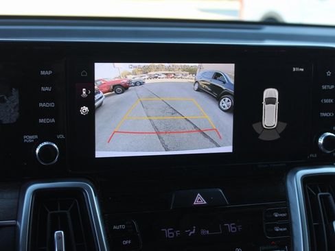 Used 2023 Kia Sorento EX image 12