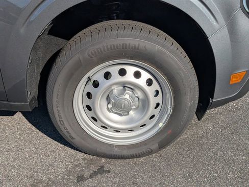 New 2025 Ford Maverick XL image 11