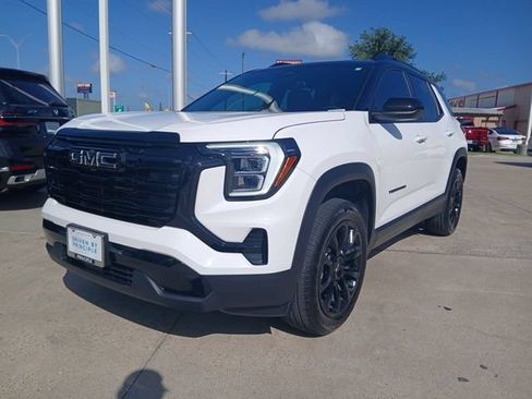 Used 2026 GMC Terrain Elevation w/ Black Edition FWD image 3