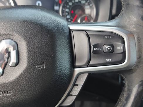 Used 2019 RAM 1500 Big Horn AWD/4WD image 15