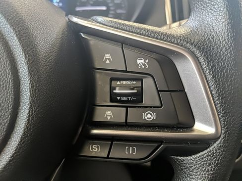 Used 2023 Subaru Crosstrek 2.0i image 18