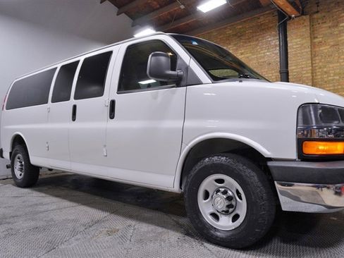 Used 2016 Chevrolet Express 3500 LT w/ LT Preferred Equipment Group image 8