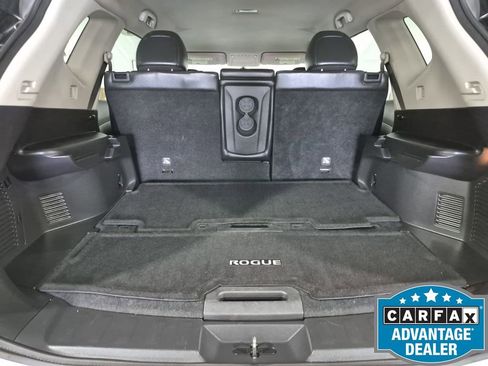 Used 2015 Nissan Rogue SL FWD image 34