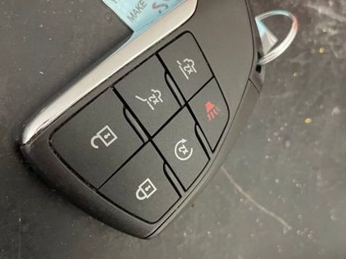 Used 2023 Chevrolet Suburban RST w/ Luxury Package image 23