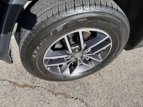 Used 2018 Jeep Grand Cherokee Limited RWD image 9