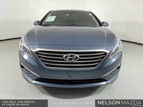 Used 2016 Hyundai Sonata SE image 2