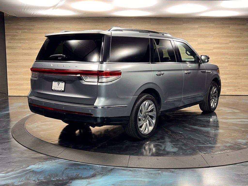 Used 2023 Lincoln Navigator Reserve AWD/4WD image 22