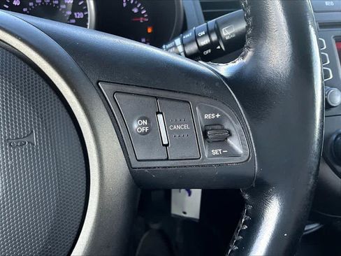 Used 2013 Kia Soul + FWD image 13