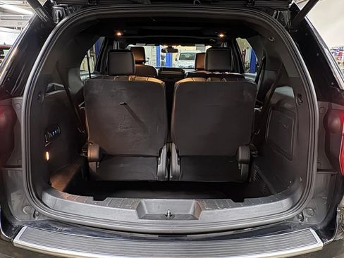 Used 2018 Ford Explorer Platinum AWD/4WD image 9