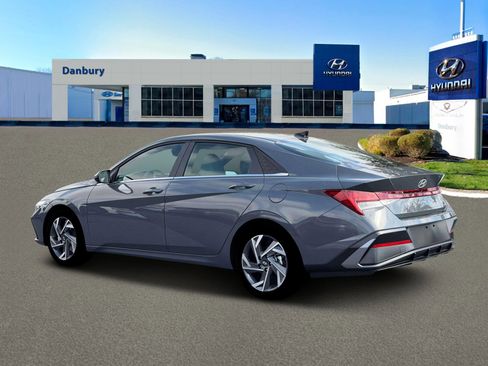 New 2026 Hyundai Elantra Limited w/ Cargo Package image 4
