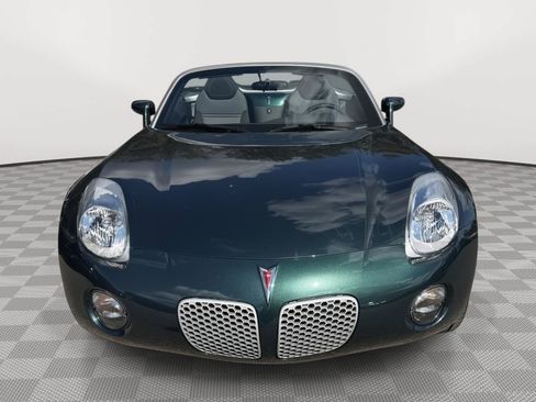 Used 2006 Pontiac Solstice Convertible w/ Power Package RWD image 2