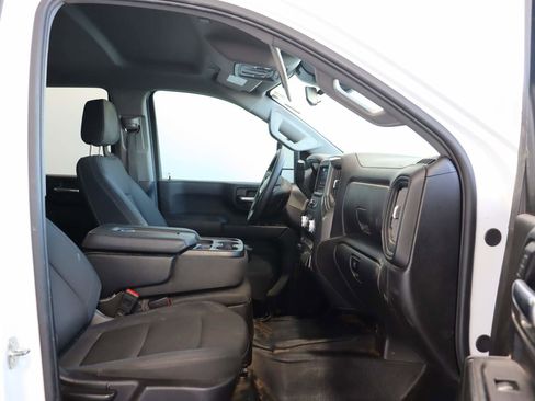 Used 2024 GMC Sierra 2500 Pro w/ Convenience Package RWD image 18