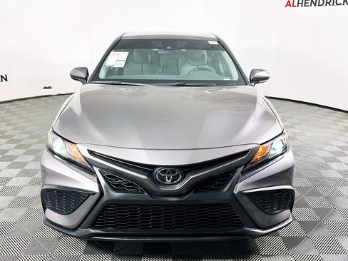 Used 2023 Toyota Camry SE image 8