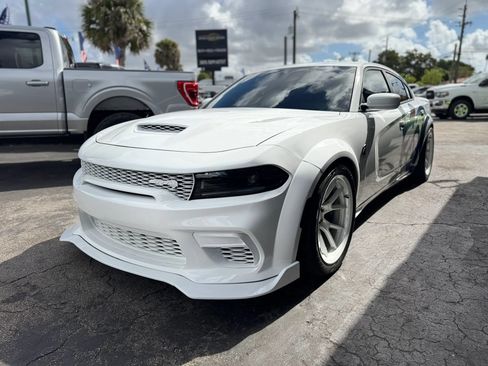Used 2022 Dodge Charger SRT Hellcat RWD image 3