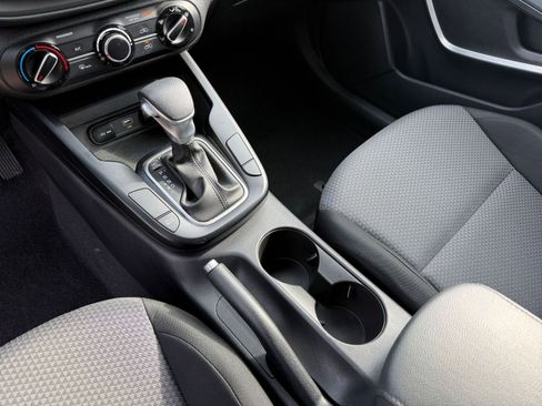 Used 2025 Kia Soul LX w/ LX Technology Package image 39