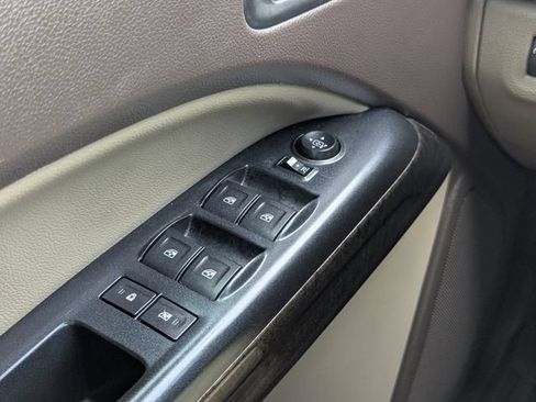 Used 2016 GMC Canyon SLT w/ Driver Alert Package RWD image 15