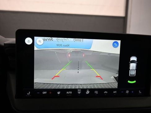 New 2025 Ford Maverick XLT w/ XLT Luxury Package image 16