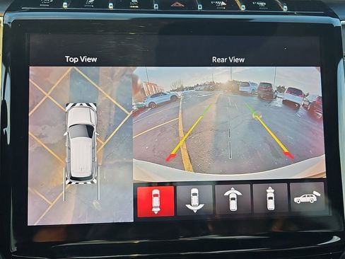 Used 2022 Jeep Grand Cherokee L Summit w/ Luxury Tech Group V image 25