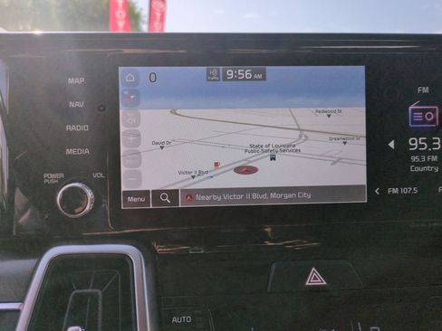 Used 2022 Kia Sorento S FWD image 27
