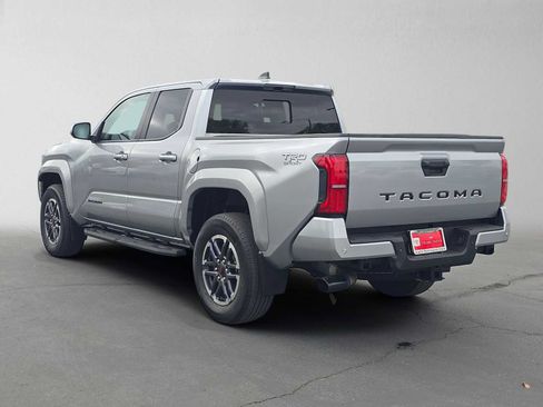 Certified 2024 Toyota Tacoma TRD Sport w/ TRD Sport Upgrade Package RWD image 5