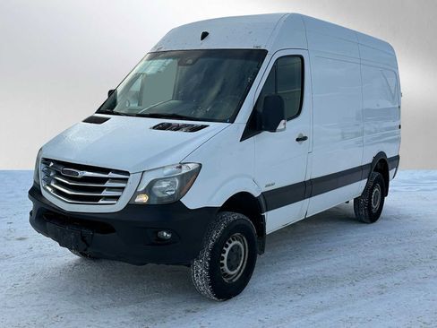 Used 2016 Freightliner Sprinter 2500 image 7
