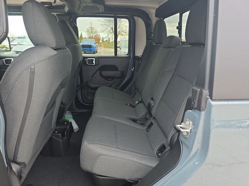 New 2026 Jeep Gladiator Willys image 9