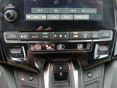 Used 2023 Honda Odyssey EX-L image 23