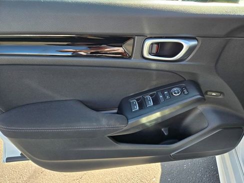 Used 2023 Honda Civic EX image 16