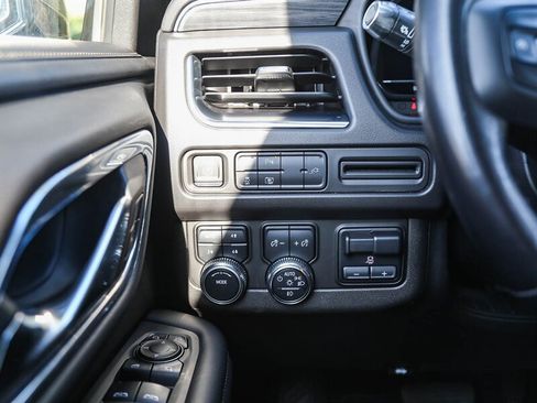 Used 2022 GMC Yukon SLT w/ SLT Premium Package image 33