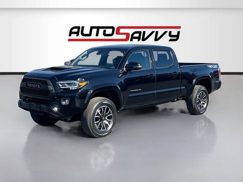 Used 2023 Toyota Tacoma TRD Sport AWD/4WD image 3