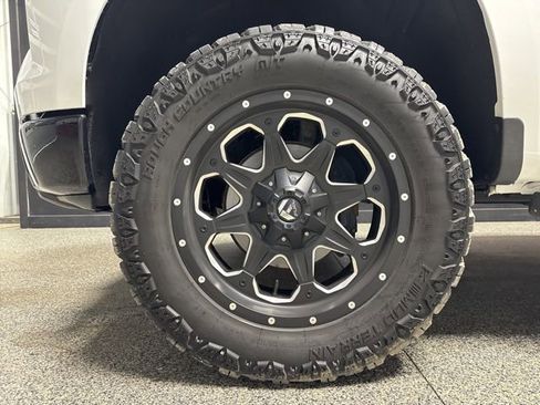 Used 2022 Chevrolet Silverado 1500 LT Trail Boss w/ LT Trail Boss Premium Package image 4