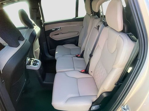 New 2026 Volvo XC90 T8 Plus w/ Protection Package Premier AWD/4WD image 34