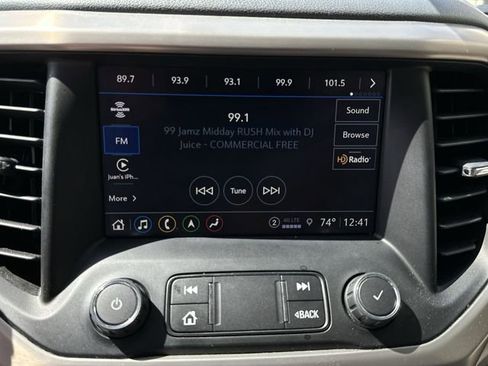 Used 2021 GMC Acadia Denali w/ Denali Technology Package FWD image 24