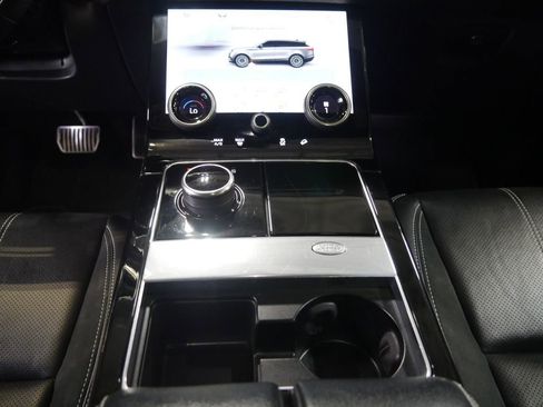 Used 2020 Land Rover Range Rover Velar R-Dynamic S AWD/4WD image 34