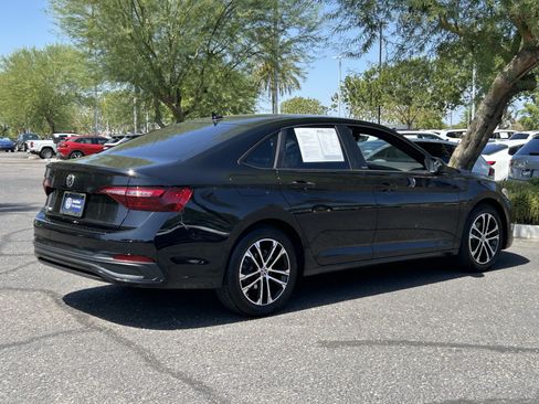 Certified 2024 Volkswagen Jetta Sport FWD image 4