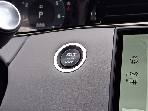 Used 2026 Land Rover Range Rover Evoque S image 27