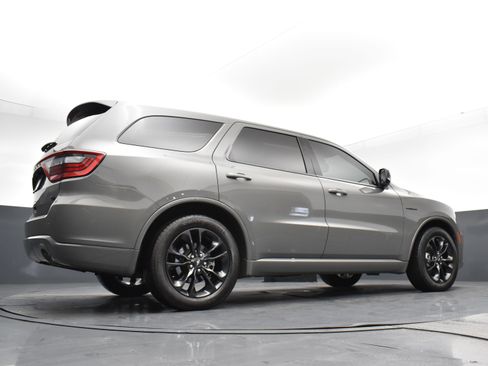 Used 2022 Dodge Durango R/T w/ Blacktop Package AWD/4WD image 30