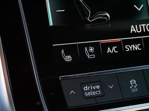 Used 2024 Audi Q7 2.0T Premium Plus w/ Premium Plus Package image 31