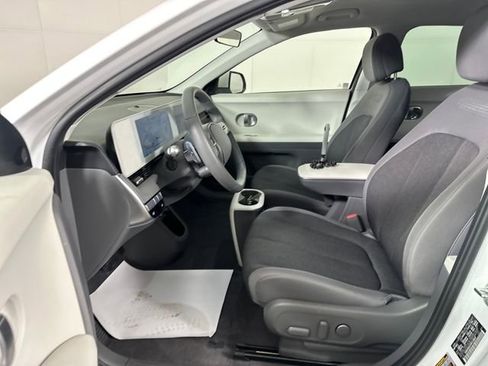 Used 2023 Hyundai Ioniq 5 SE image 11